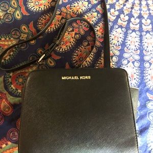 NON AUTHENTIC Michael Kors purse